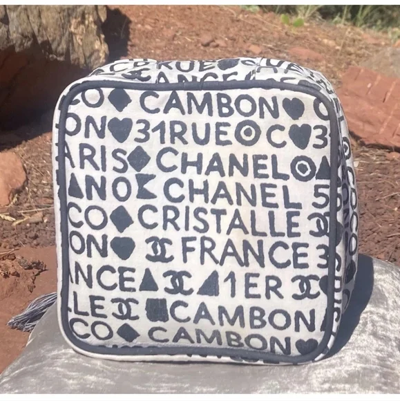 Vintage 1991 Chanel Alphabet Graphic Cosmetic Case - Picture 2 of 5
